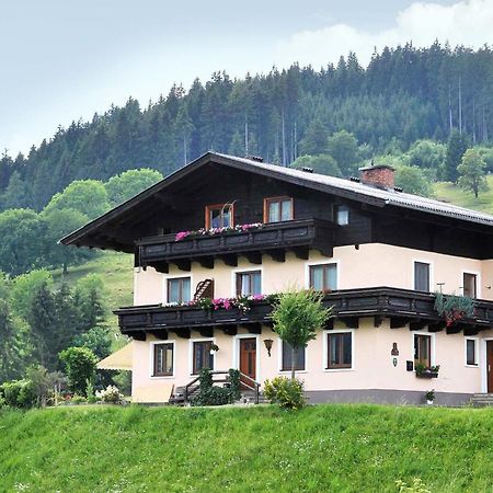 Bio-Bauernhof Reitmayrgut Goldegg Exterior photo